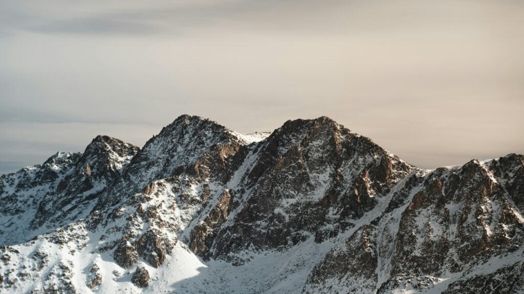 Snow hunting: la guida per un viaggio alla ricerca della neve