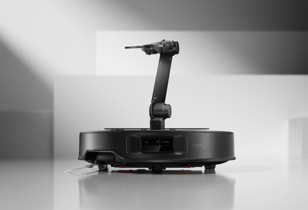 Roborock rivoluziona lo Smart Home Cleaning al CES 2025 con la linea Saros