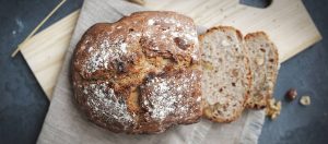 crusty spelt nut bread KV 200929