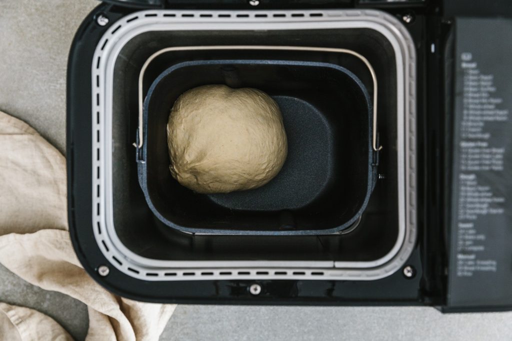 New Breadmaker Range Lifestyle Image Dough Kneading WEB