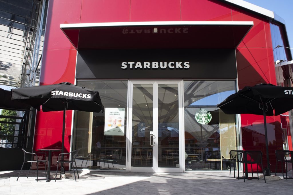 Starbucks apre a Scalo Milano Outlet & More