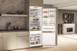 Whirlpool presenta il frigorifero da incasso Space400 Total No Frost