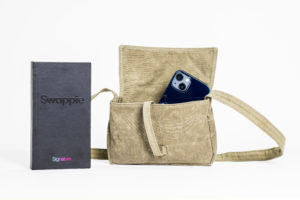 Swappie in collaborazione con WRÅD presenta la bag porta iPhone per garantire un’ulteriore estensione del ciclo di vita dello smartphone