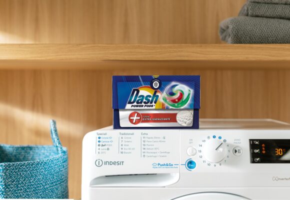 Indesit e Dash insieme per la nuova lavatrice Innex con ciclo Dash Pods