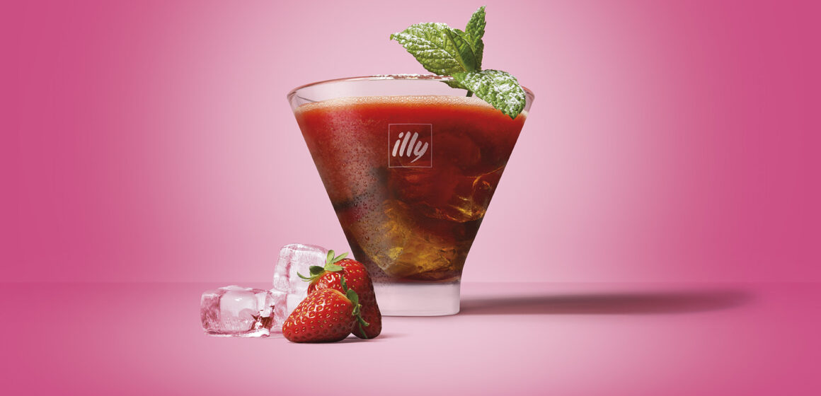 illycaffè risveglia l’estate con “Strawberry Kiss”