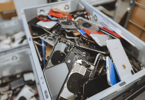 E-waste: un disastro pesante come 125 mila Boeing 747