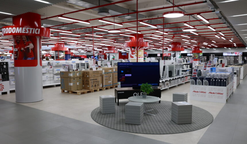 MEDIAWORLD TECH VILLAGE A MILANO IL FUTURO DEL TECH RETAIL È GIÀ REALTÀ 