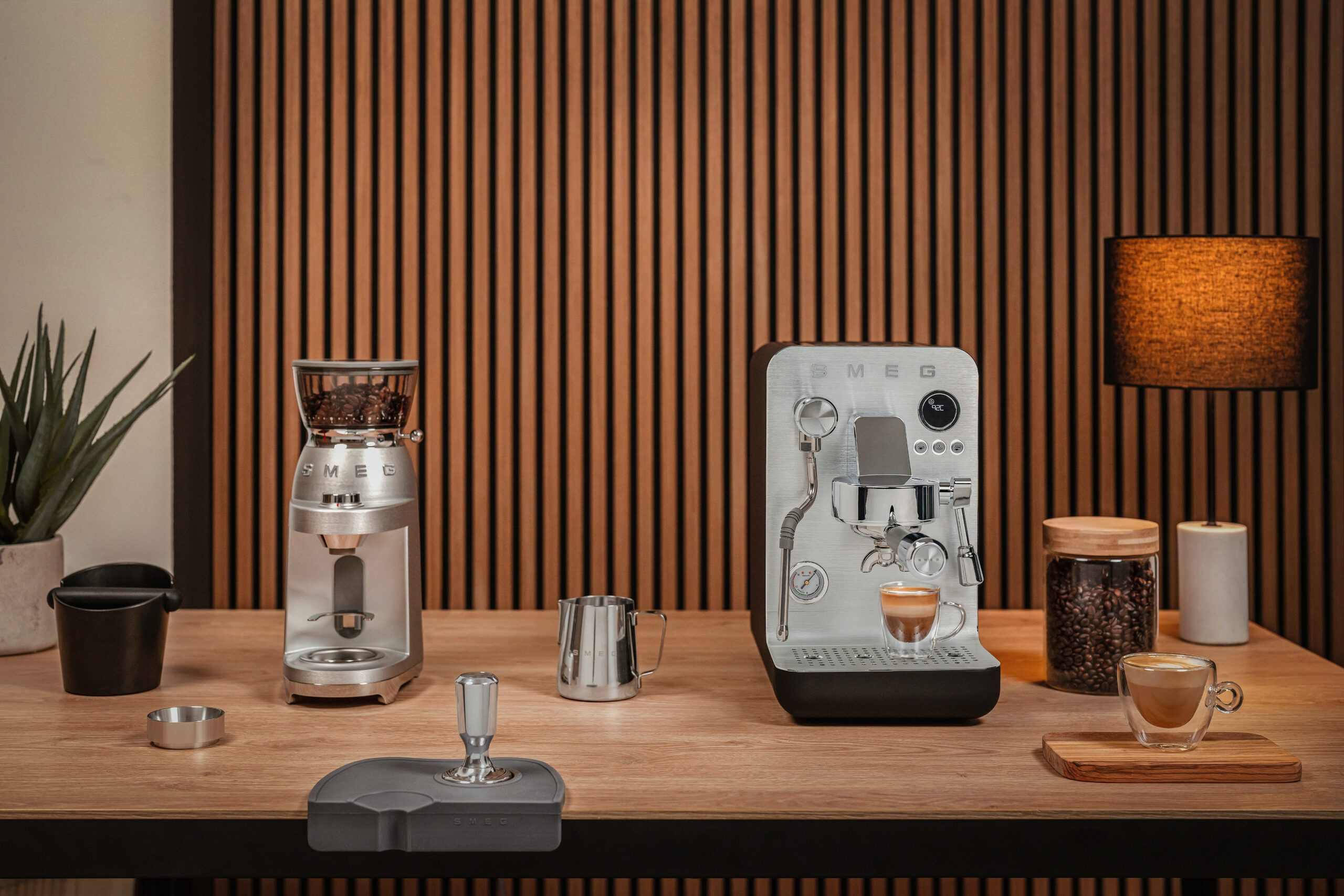 SMEG MACINACAFFE E MINIPRO ESPRESSO EMC02BLMEU L02 scaled