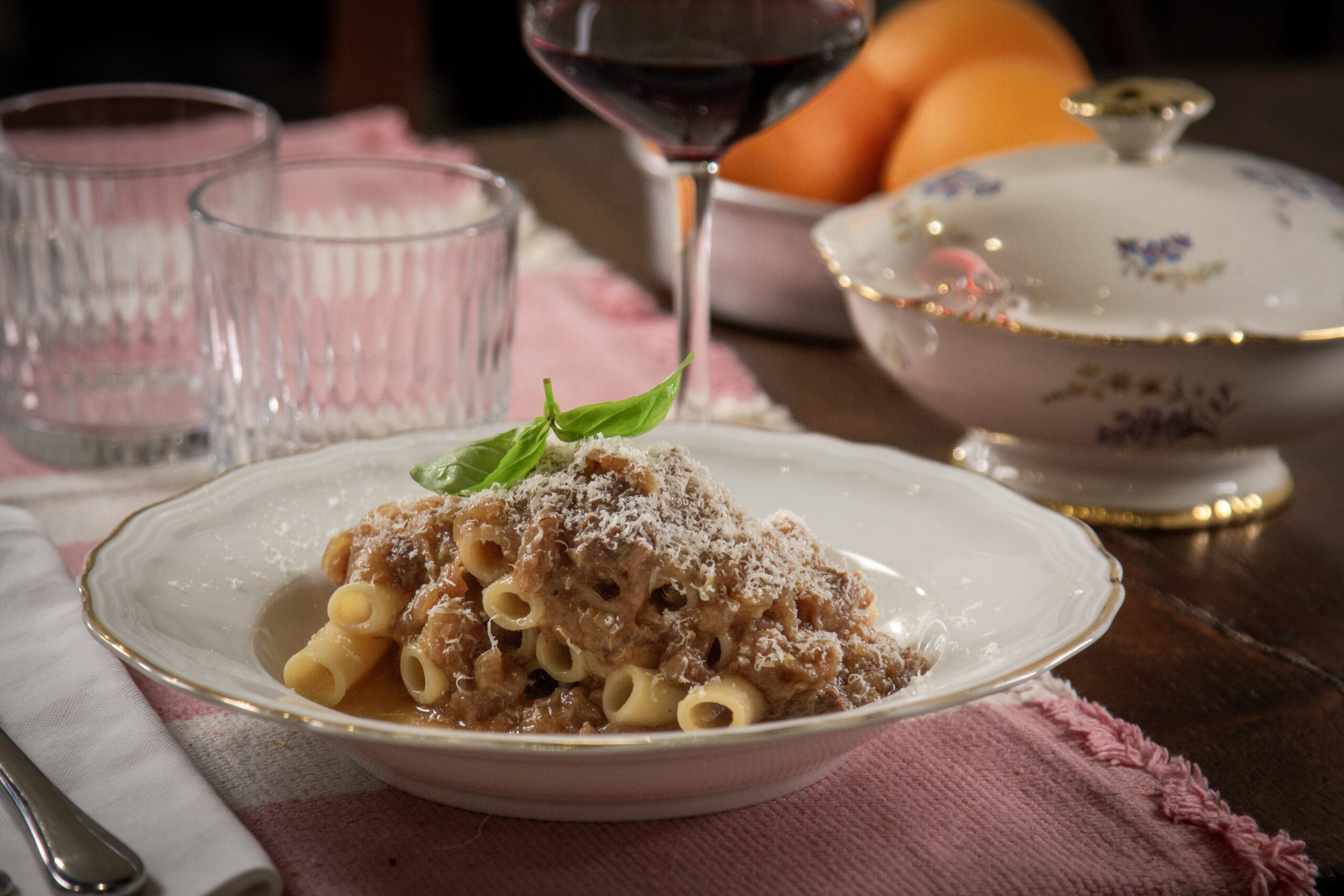 Cipolle la ricetta degli ziti alla genovese di CreDa Ph Simone Fiora